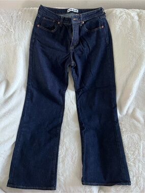 Song Women’s Dark Blue Straight-Leg Jeans